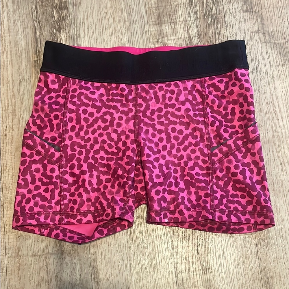 Lululemon Athletica Pink Patterned Women's Athletic Shorts